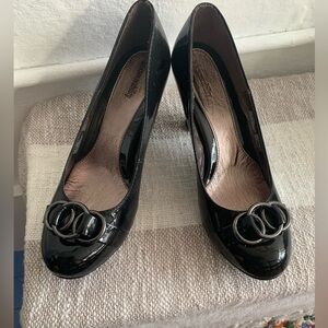 Elegant Black Patent Leather Women's Shoes